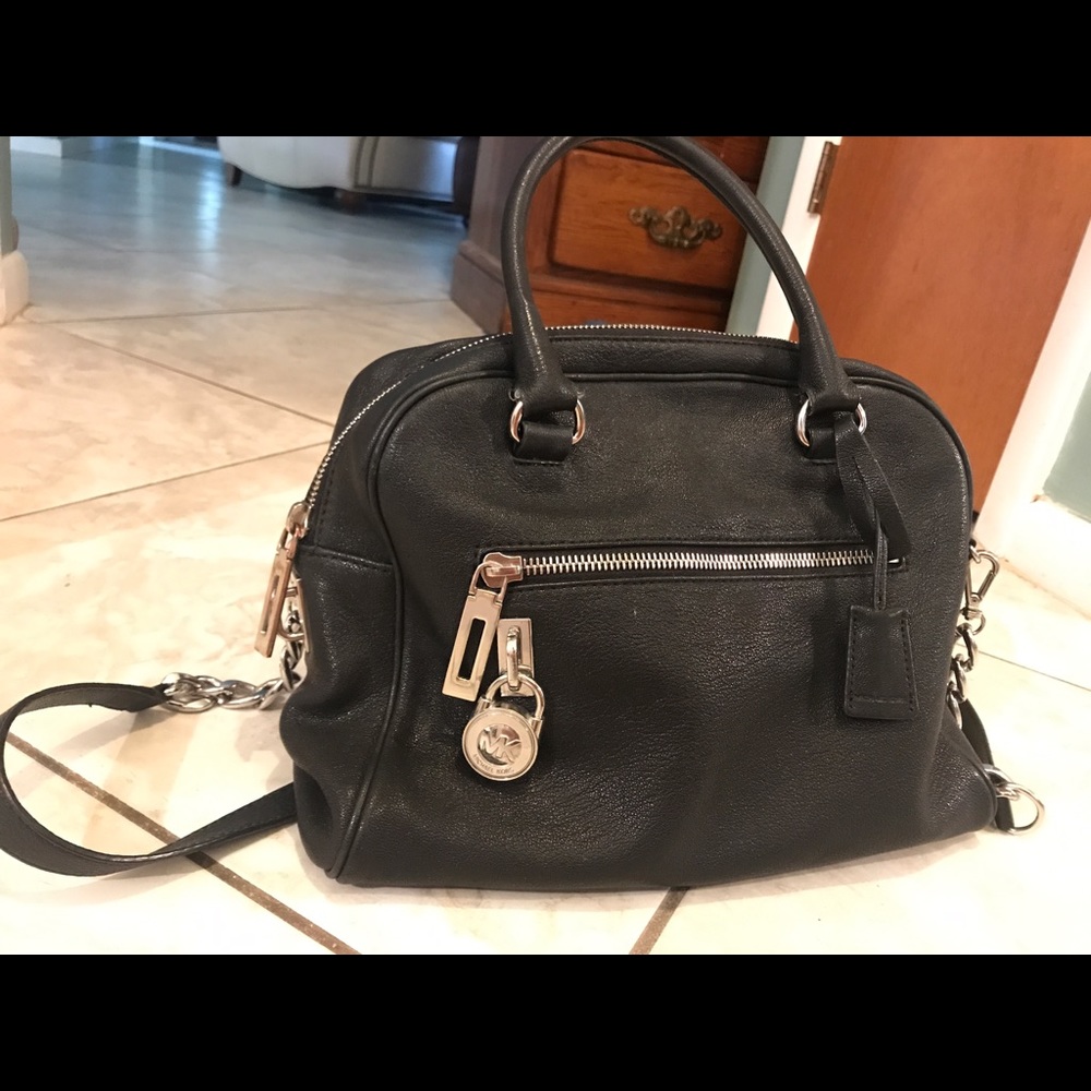 Michael Kors Purse. Black