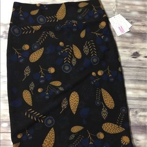 LuLaRoe Cassie skirt