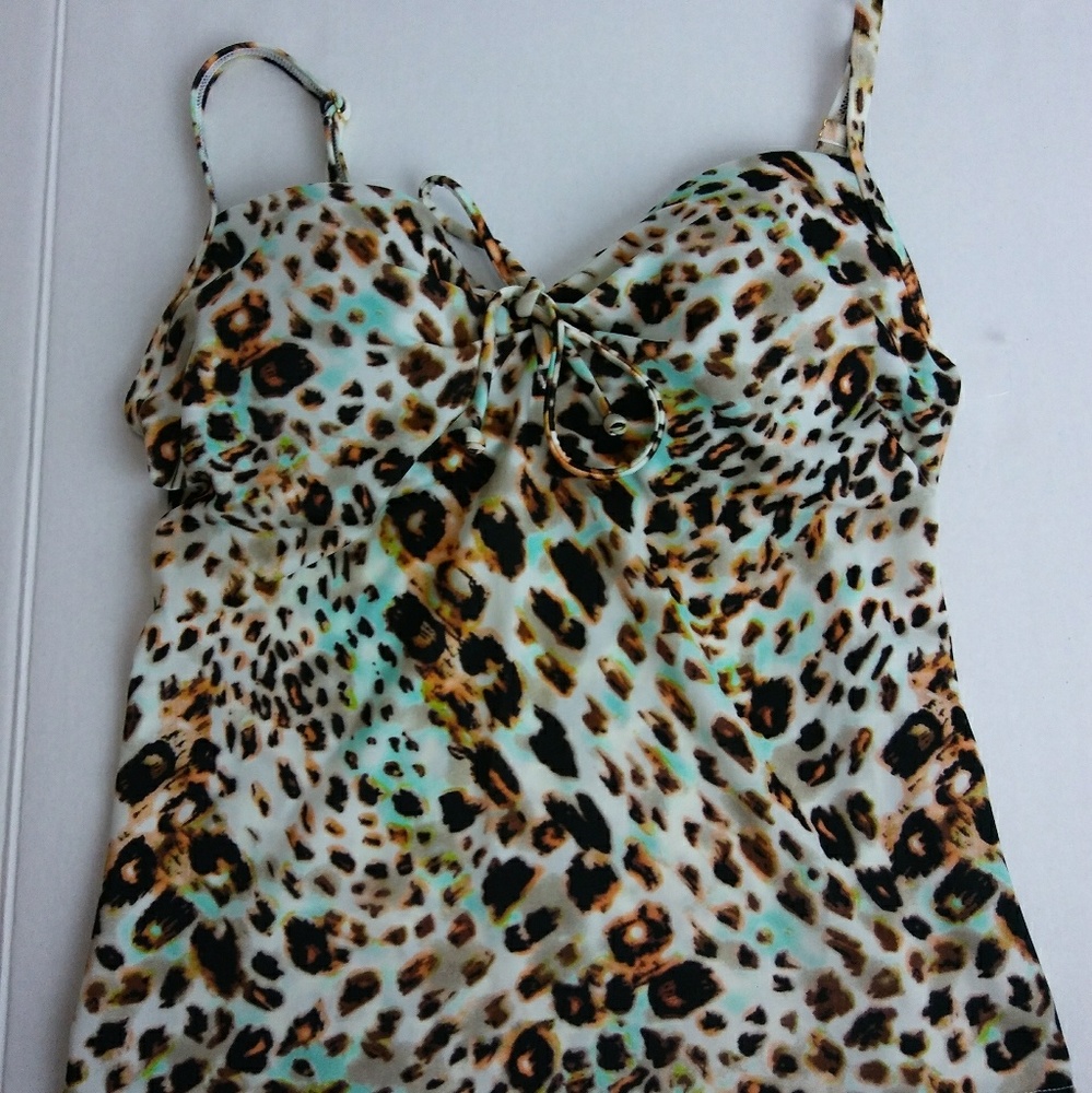 Victoria's Secret Tankini Push Up Top Swimsuit 32C