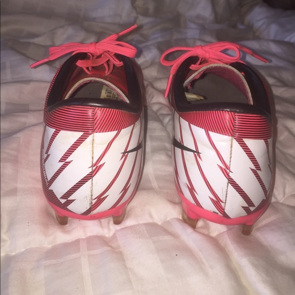 Nike mercurial cleats - Picture 3 of 4
