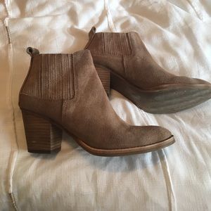 Dolce Vita heeled boots