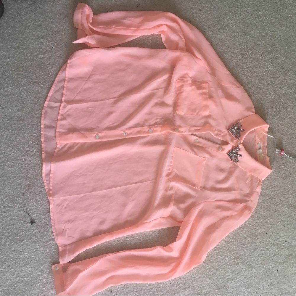 Iris button up top