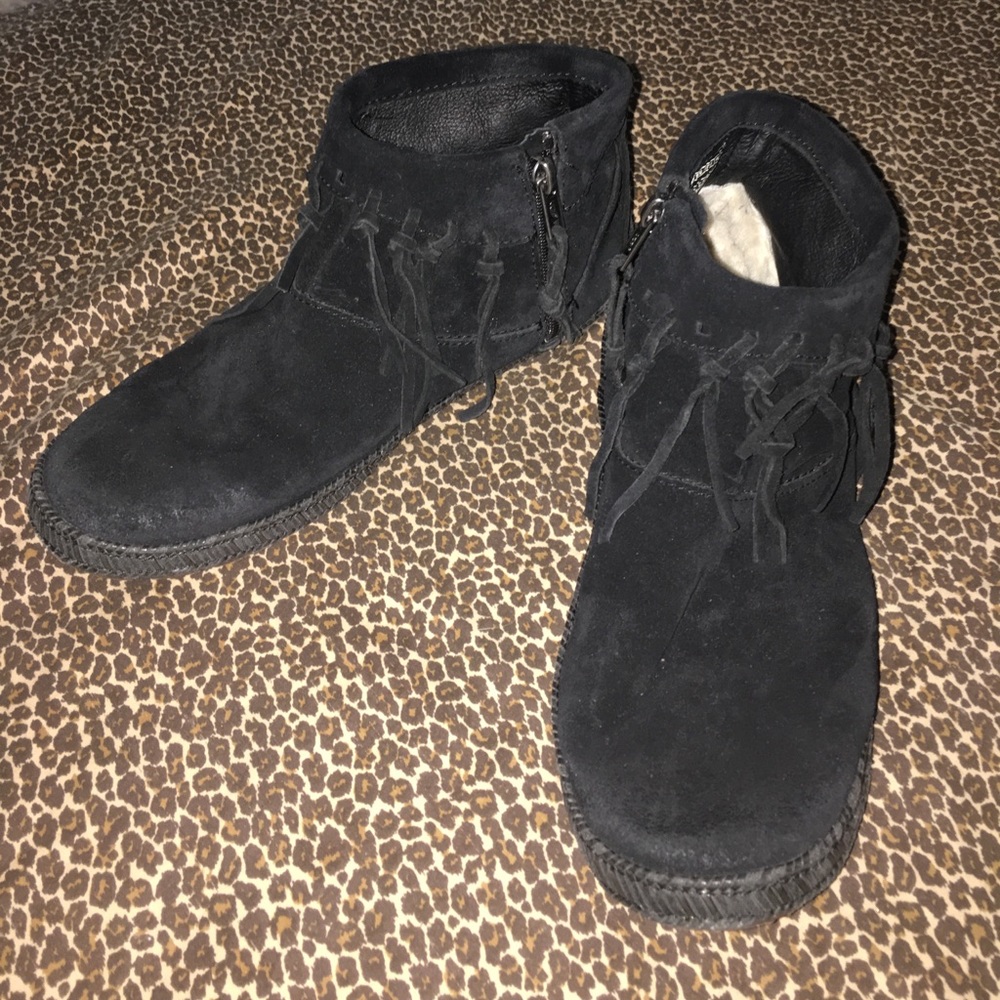 Ugg Shenandoah fringe ankle boots