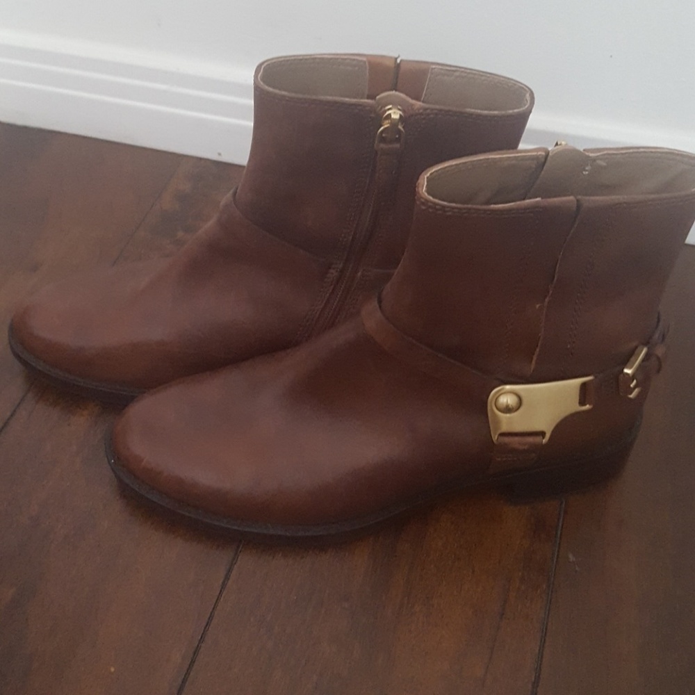 Boot - Picture 3 of 3