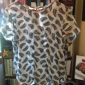 Silky feather shirt