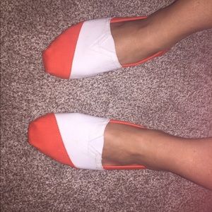 Orange and White Toms