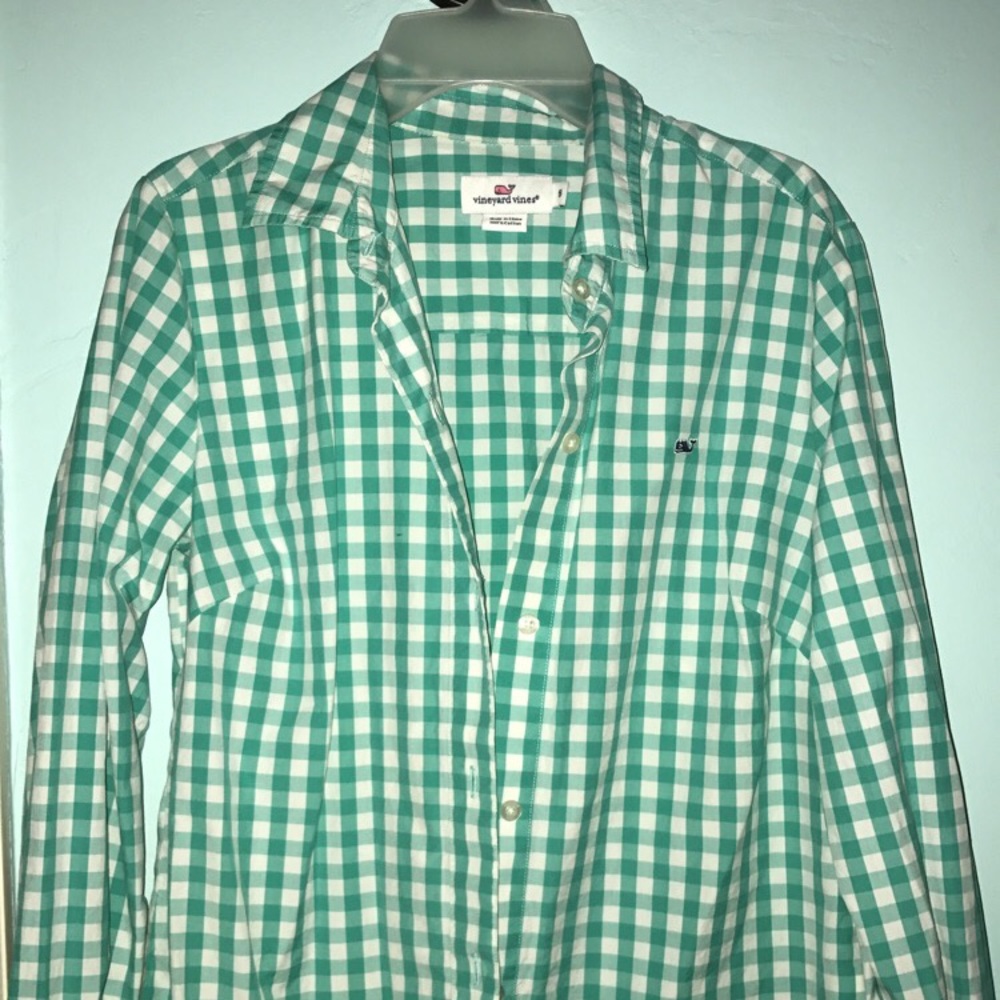 Vineyard Vines button up