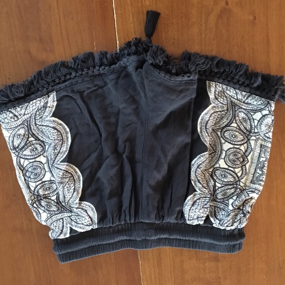 Shorts - Picture 3 of 3