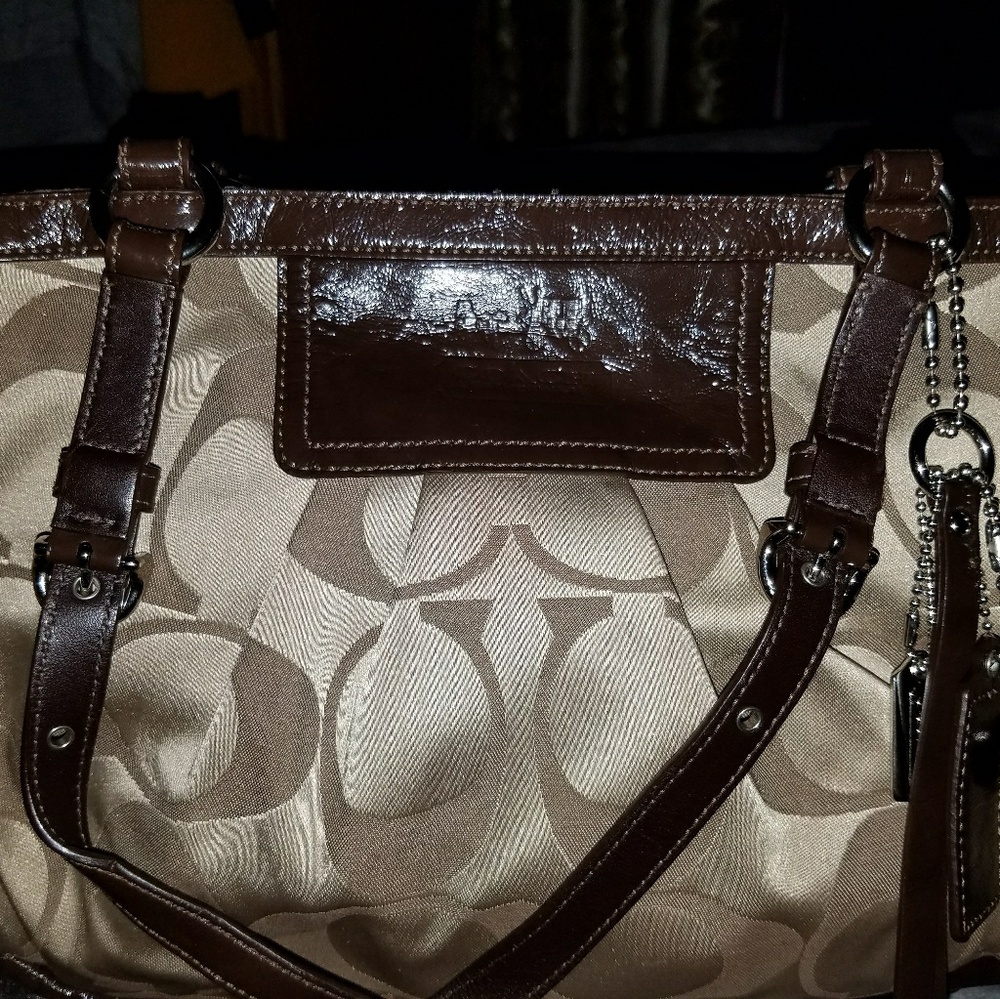 AUTHENTIC VINTAGE SIGNATURE PATCH TOTE