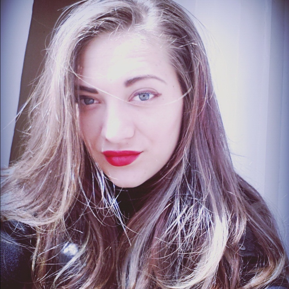 Meet your Posher, Nikol