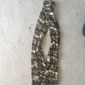 Wet Seal Camo leggings