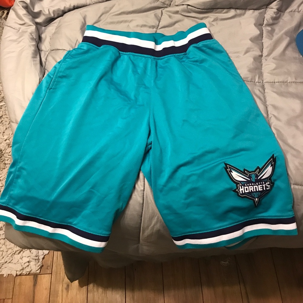 Throwback NBA charlottes hornets team shorts