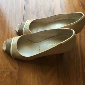 Bruno Magli open toe color block heel