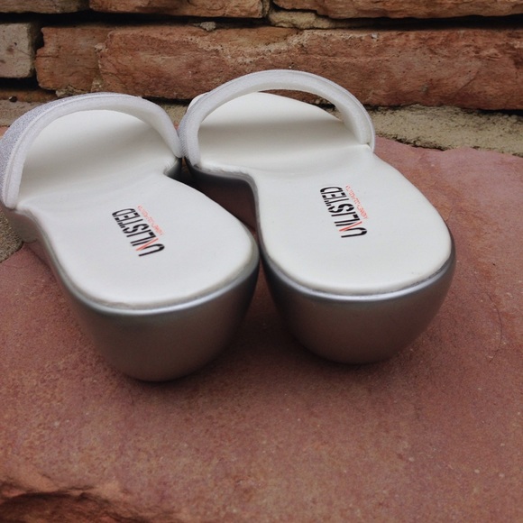 🌸Adorable sandals🌸 - Picture 4 of 7