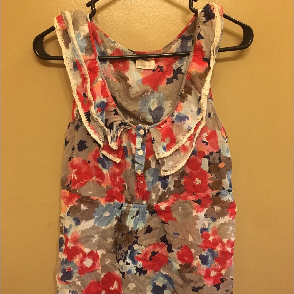 Old navy maternity shirt