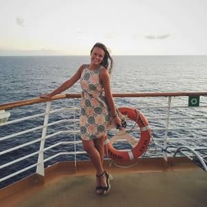 Meet your Posher, Emily