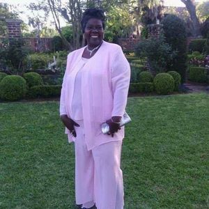 Meet your Posher, Vanessa