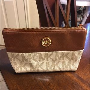 Michael Kors wristlet