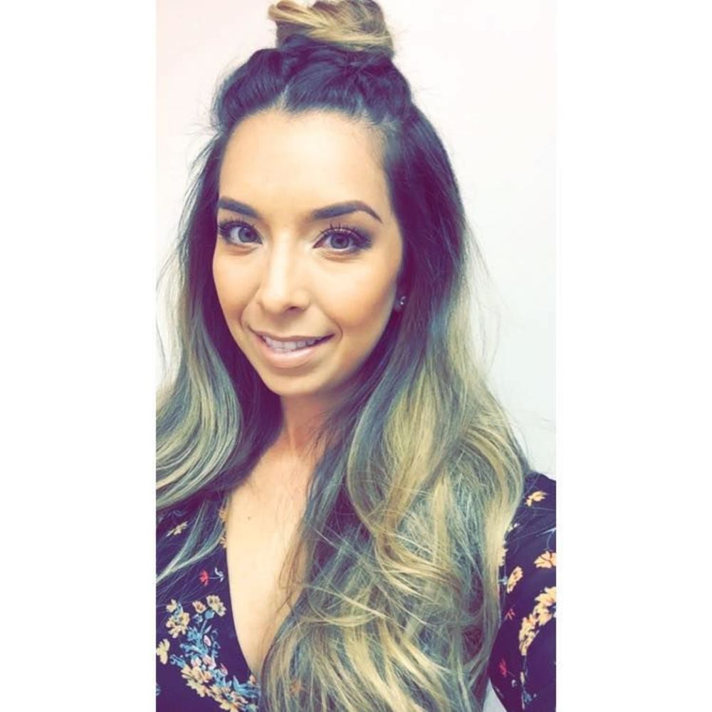 Meet your Posher, Ana