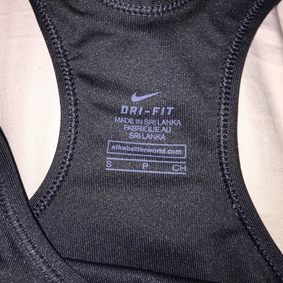 Nike black women's sports bra - Picture 2 of 3
