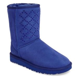 Classic short UGG boots NWT