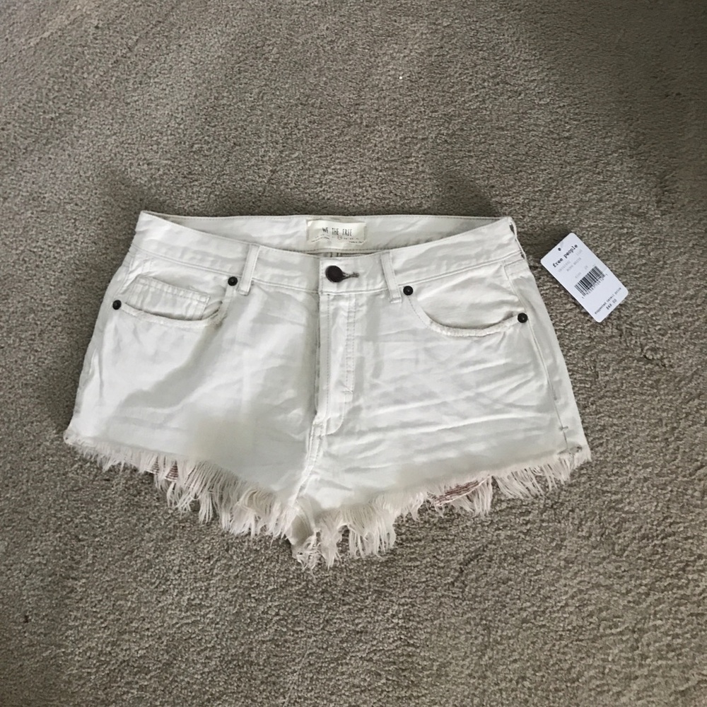 High rise cut off denim shorts