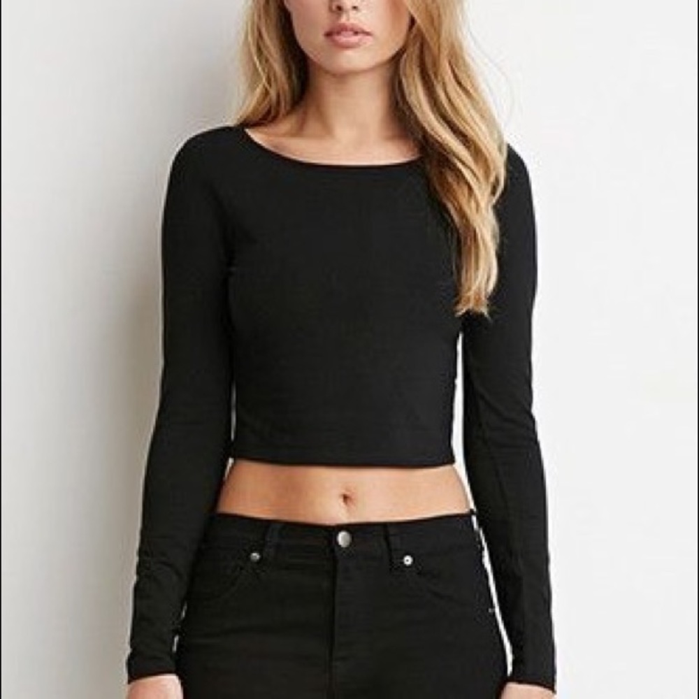 NWOT Long-Sleeve Crop Top