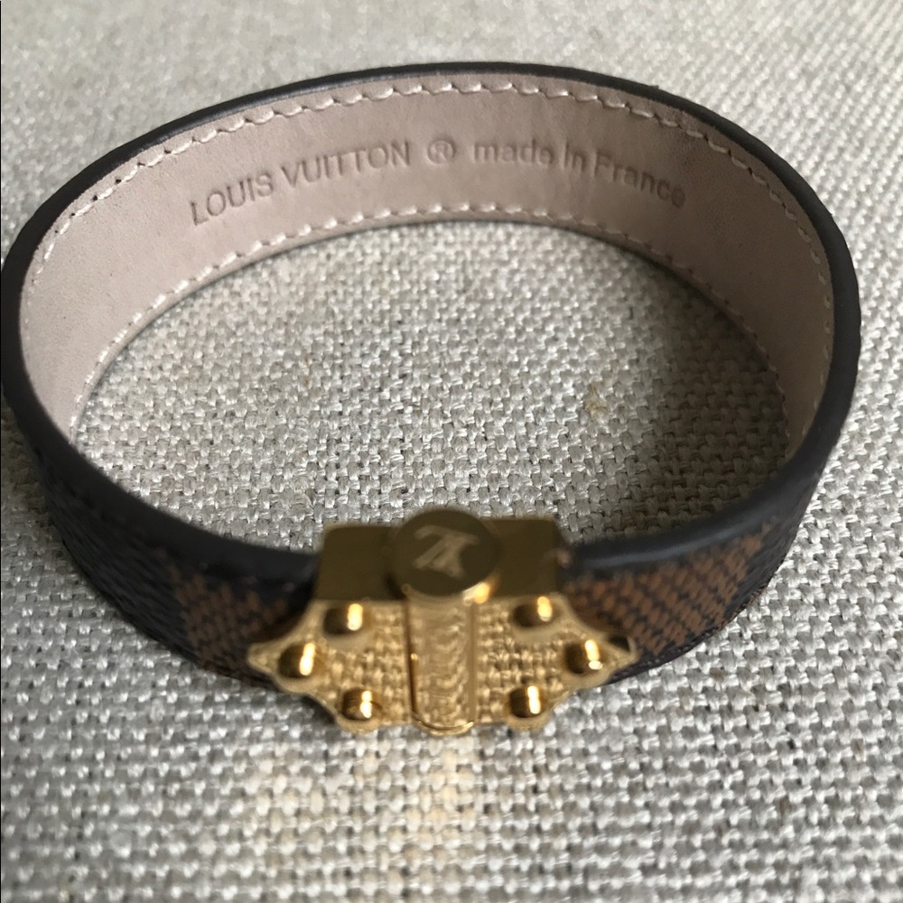 Faux leather bracelet, used once!