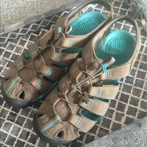 Waterproof Keen Sandals - Size 9