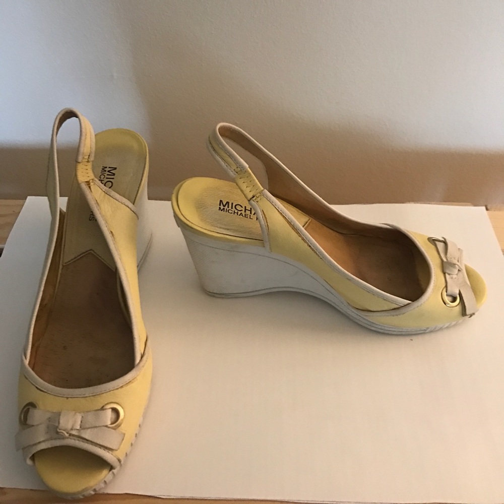 Sale sale! Michael kors beat up sandals