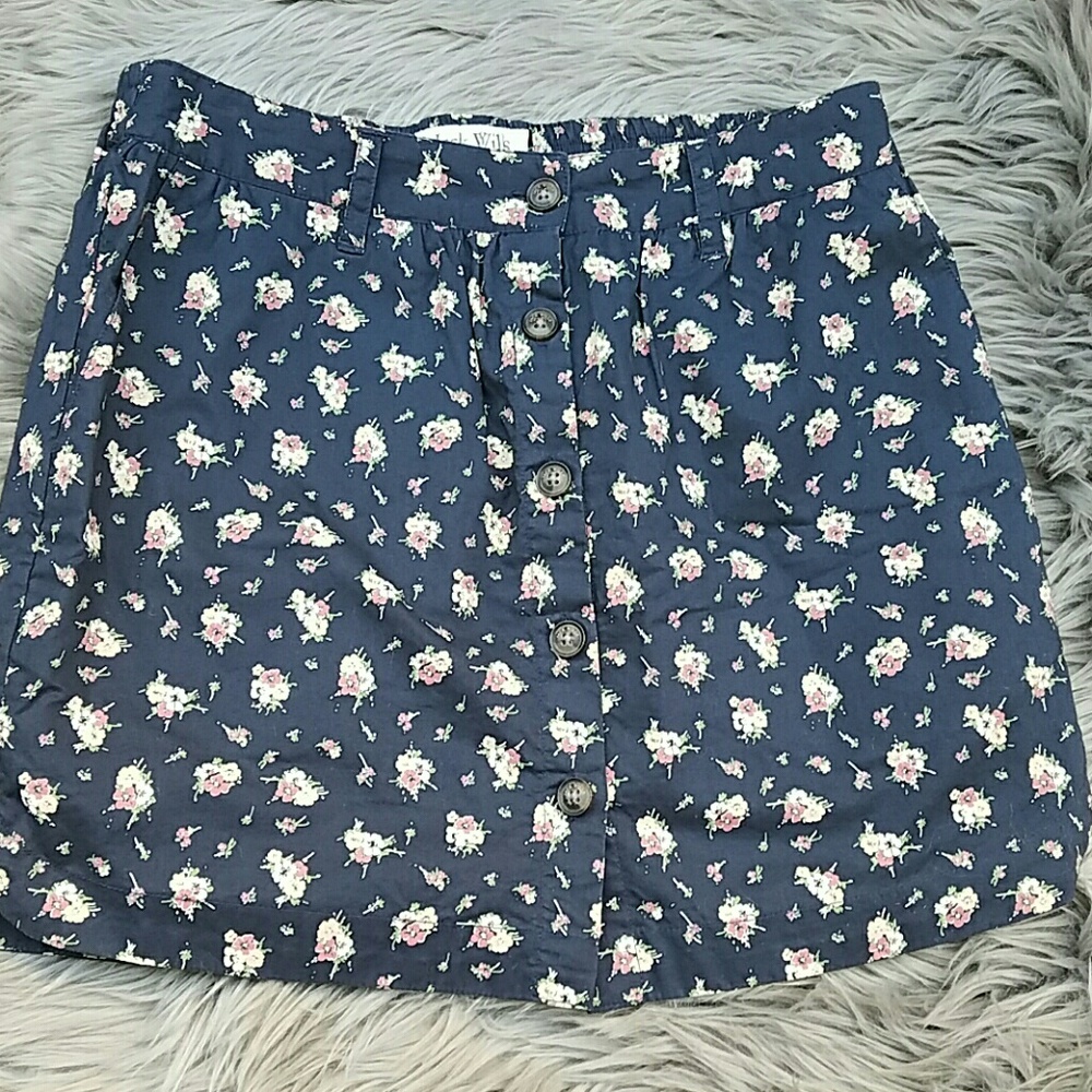 Jack Wills Women's floral short skirt size 2
