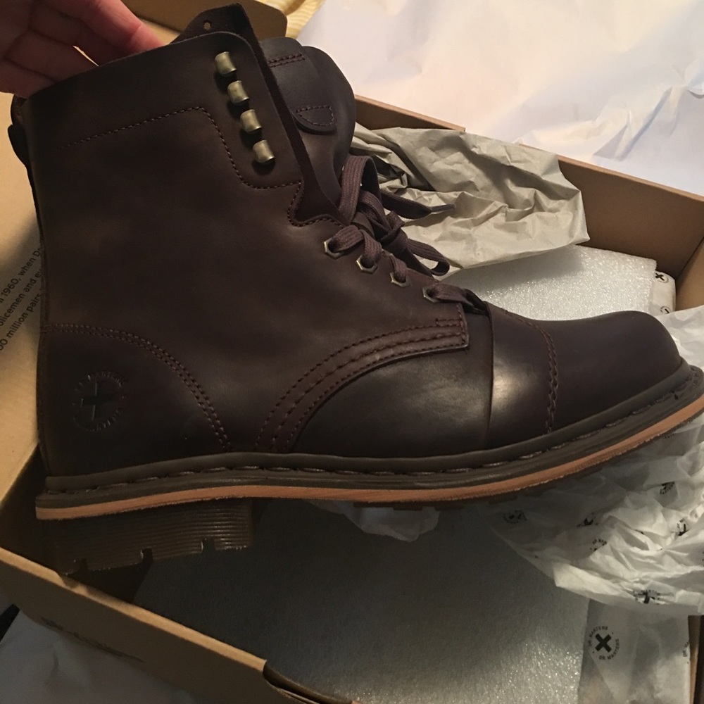 Brand New Men's Dr. Martens Dark Brown Pier Boot