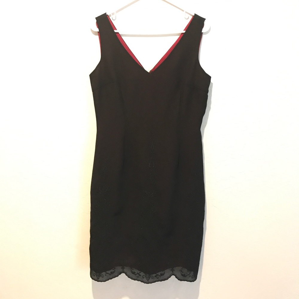 Maggy London Petites perfect little black dress!