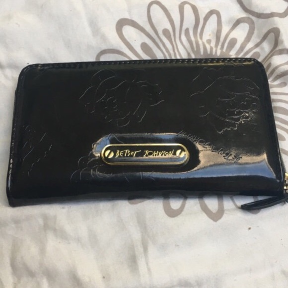 Betsey Johnson wallet - Picture 1 of 3