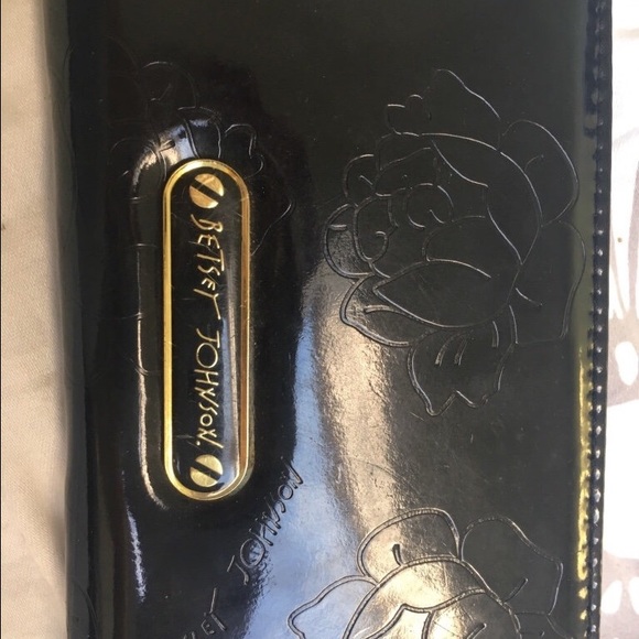 Betsey Johnson wallet - Picture 2 of 3