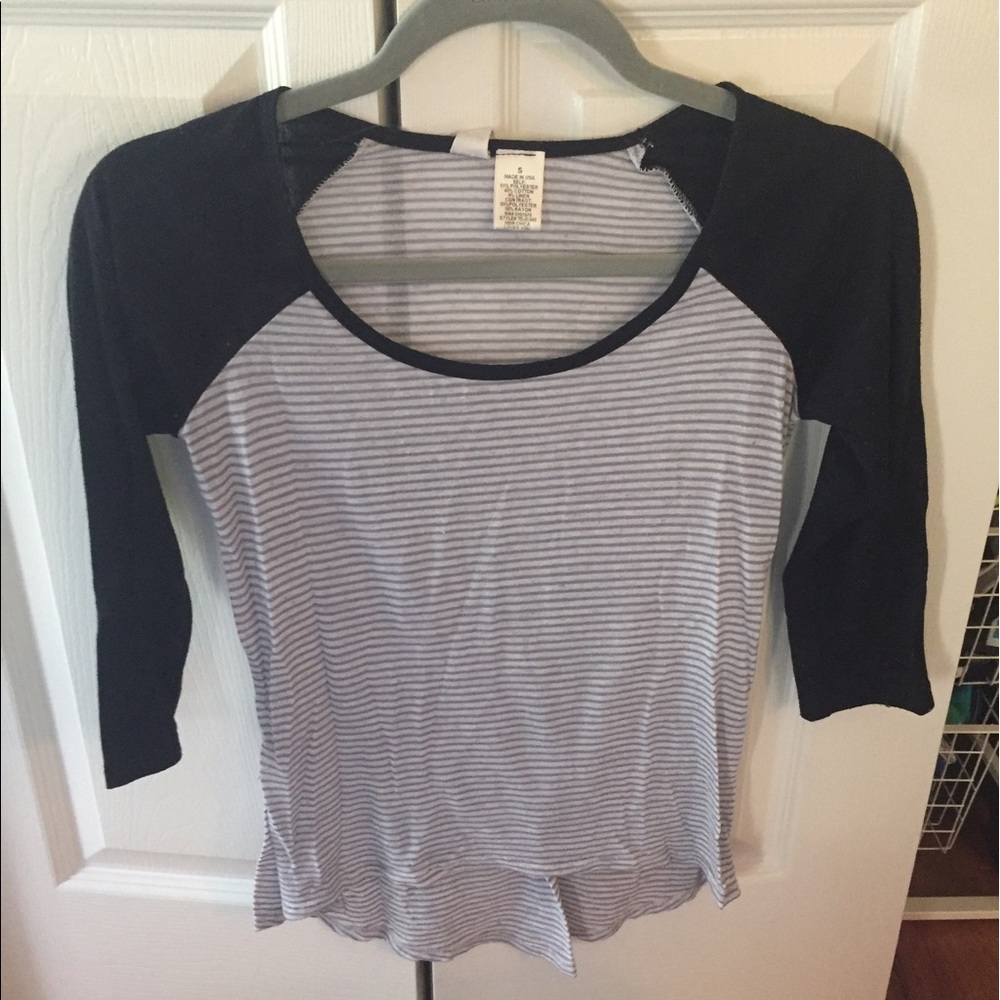 Slim fit quarter sleeve