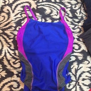 Girls size 10 speedo suit ProLT