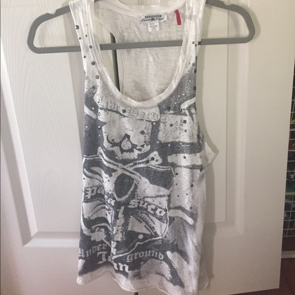 White/gray flowy tank