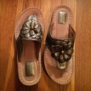 Clark's Artisan wedge flip flops