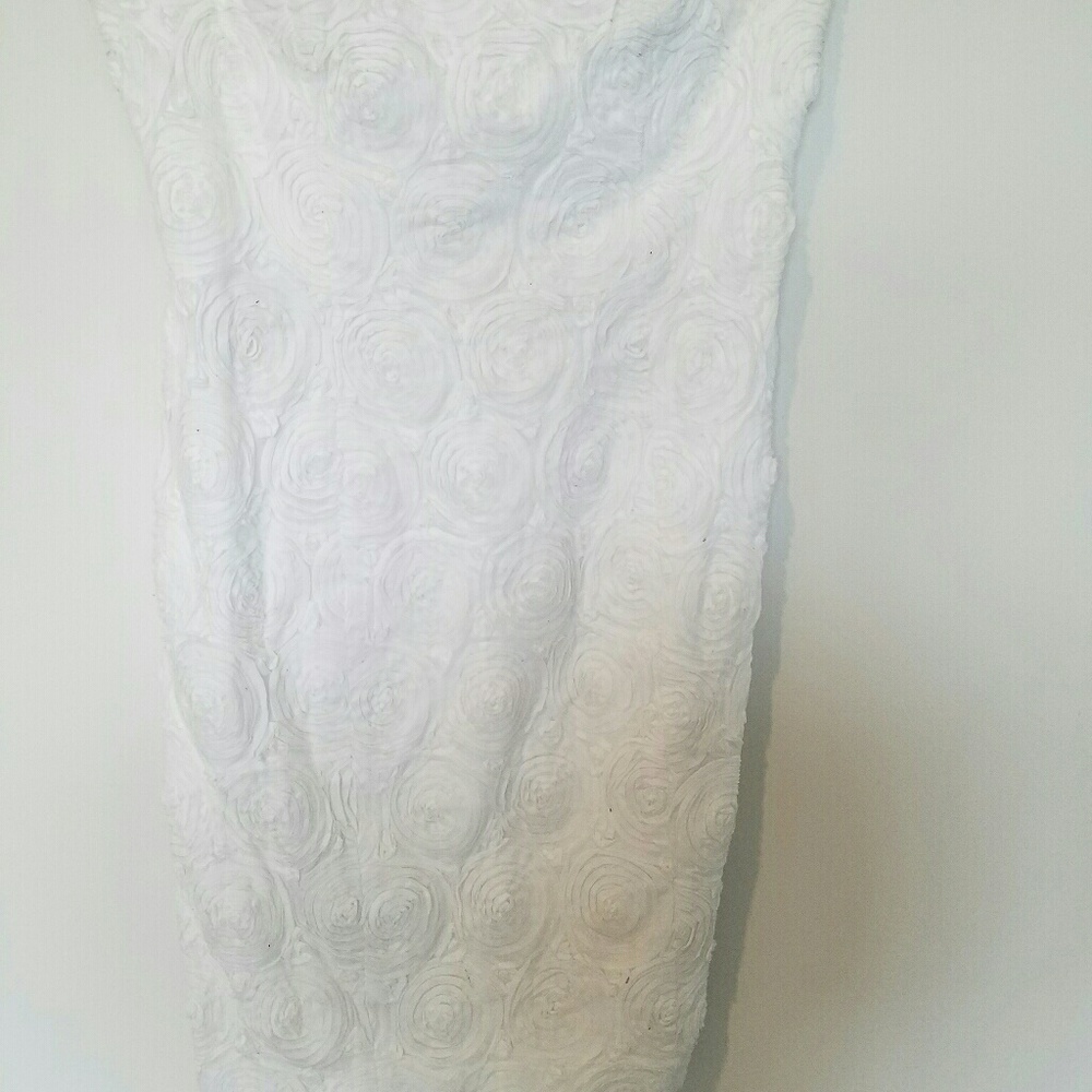 Calvin Klein Rose-detailed Strapless dress