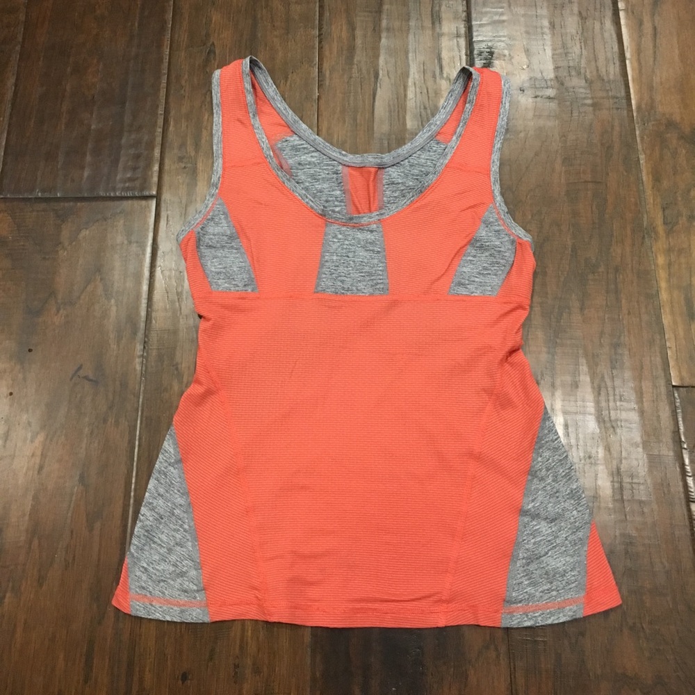 Lululemon tank top