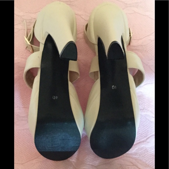 Cream platforms - Picture 2 of 3