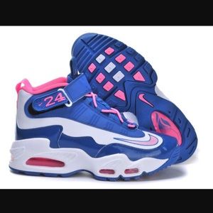 Pink & Blue Griffeys 💕💙👟