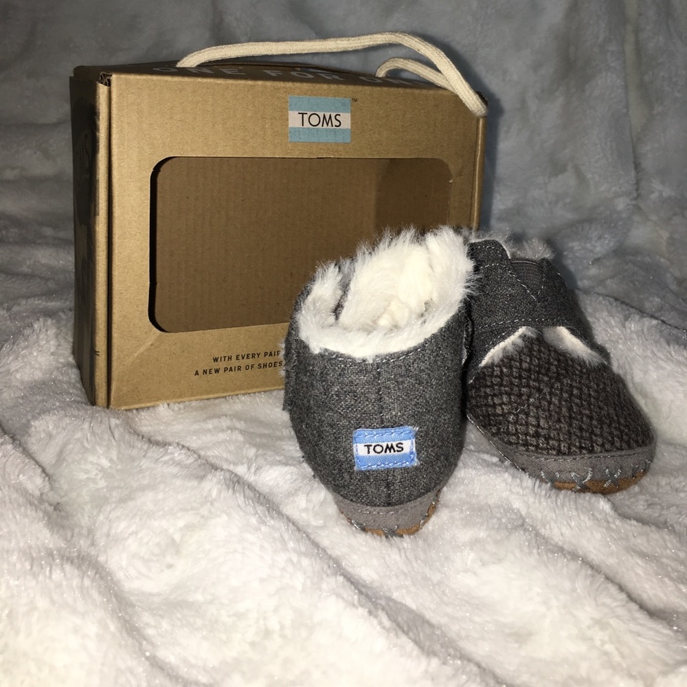 New! Baby TOMS
