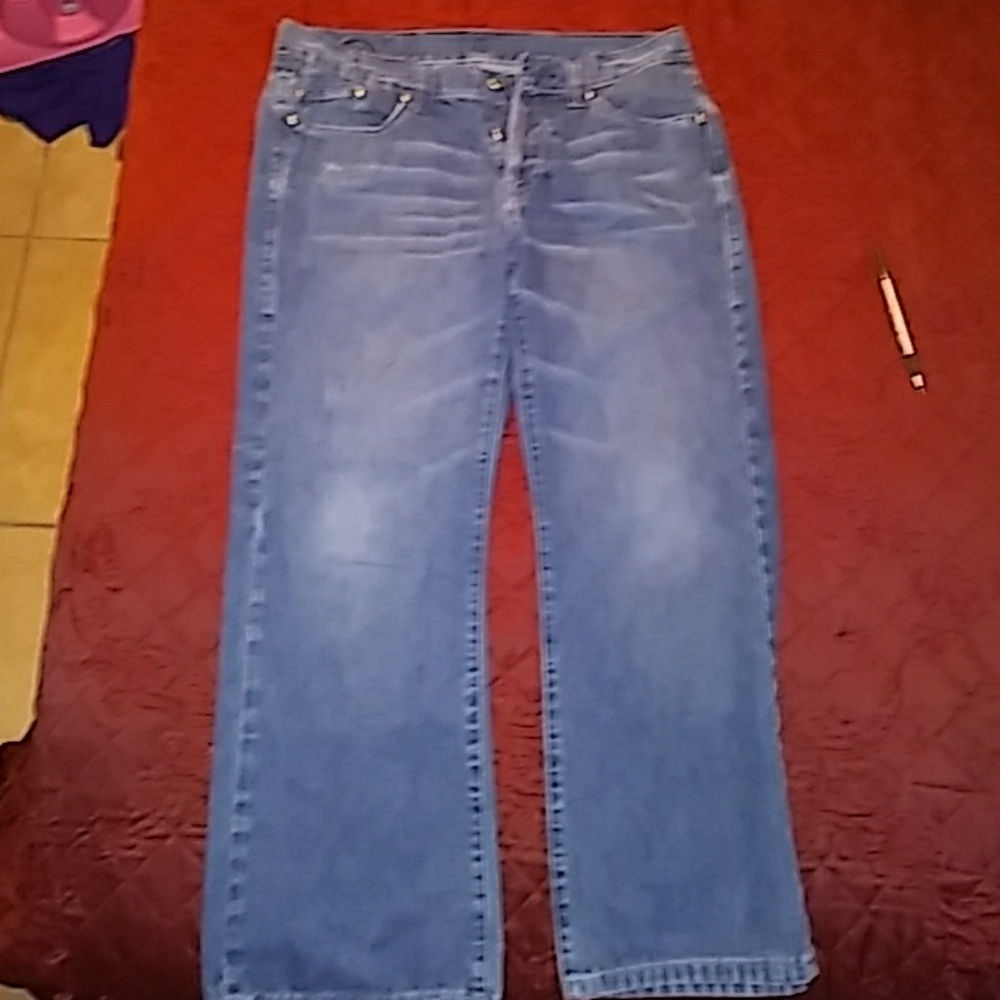 Rock and Republic fly button mens jeans