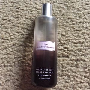 VS Velvet Amber Blackberry Fragrance Mist