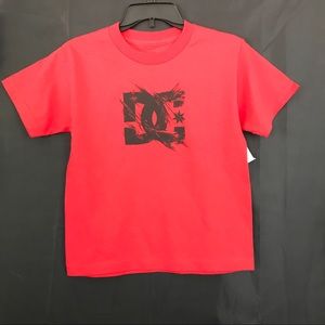 BOY'S DC T-SHIRT SMALL NWT