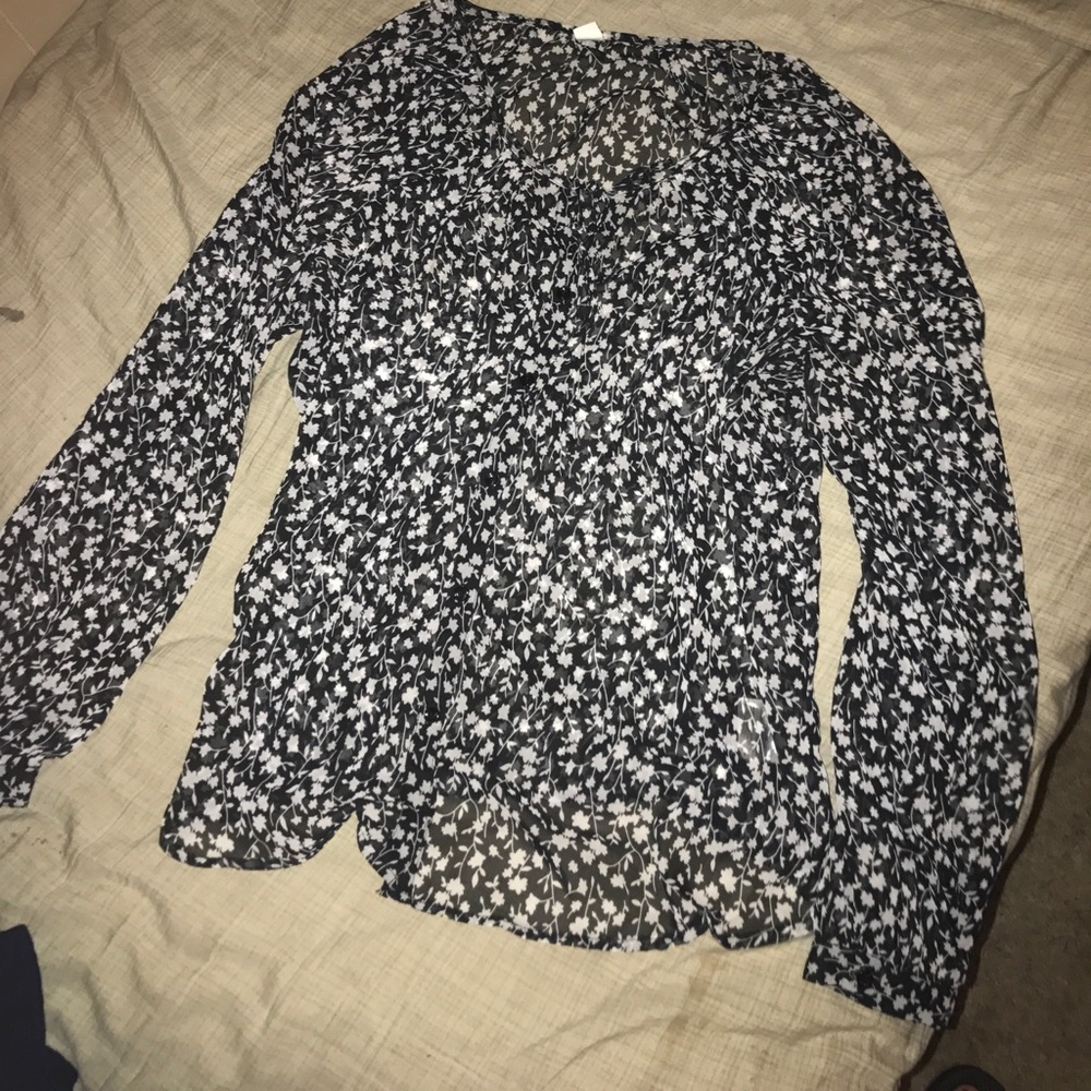 Old navy sheer blouse