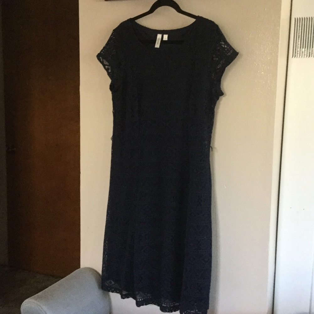 NWOT MIDI DREES