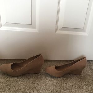 Tan wedged heel